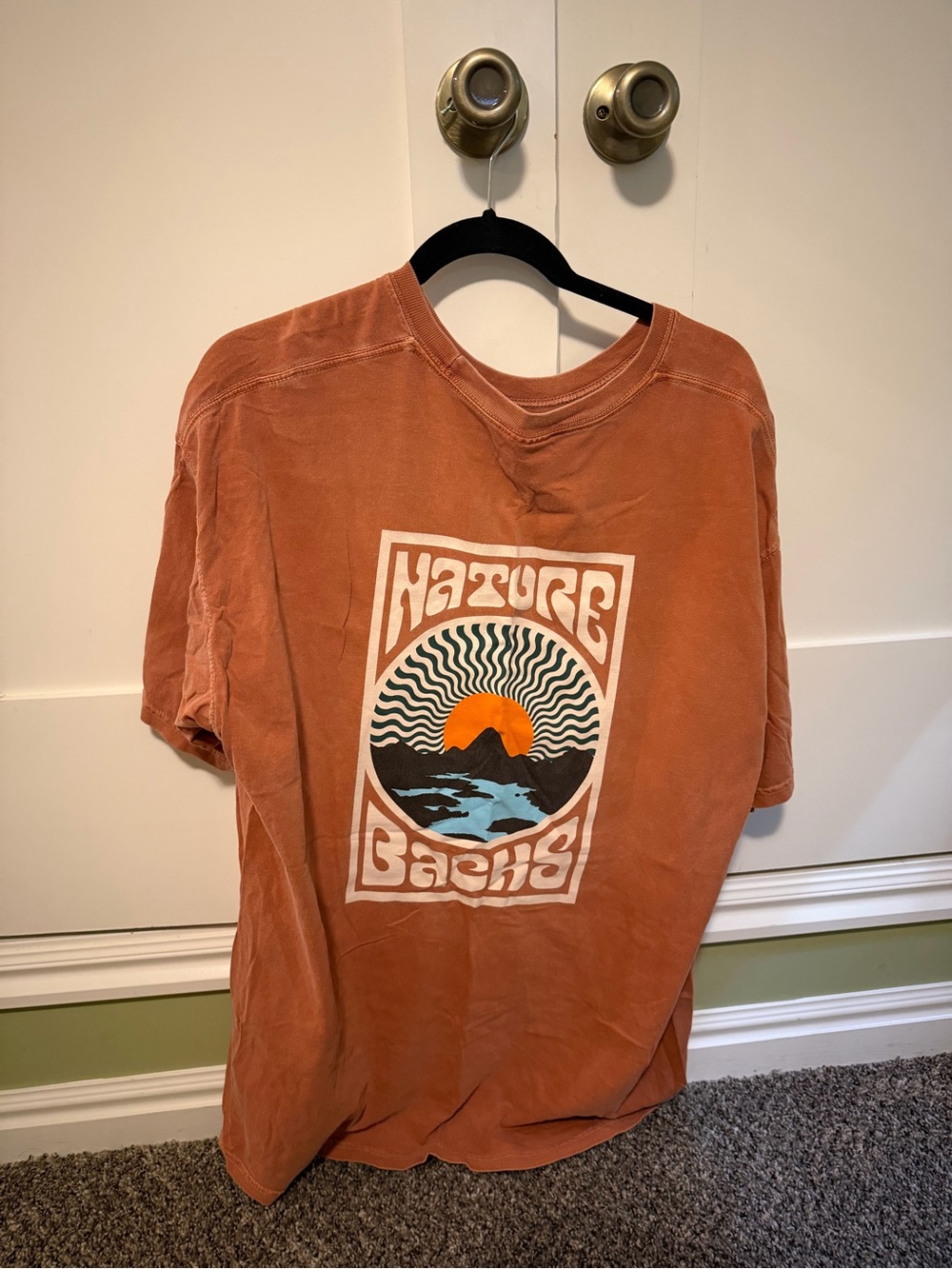 Nature Backs Tee - Picture 2 of 2